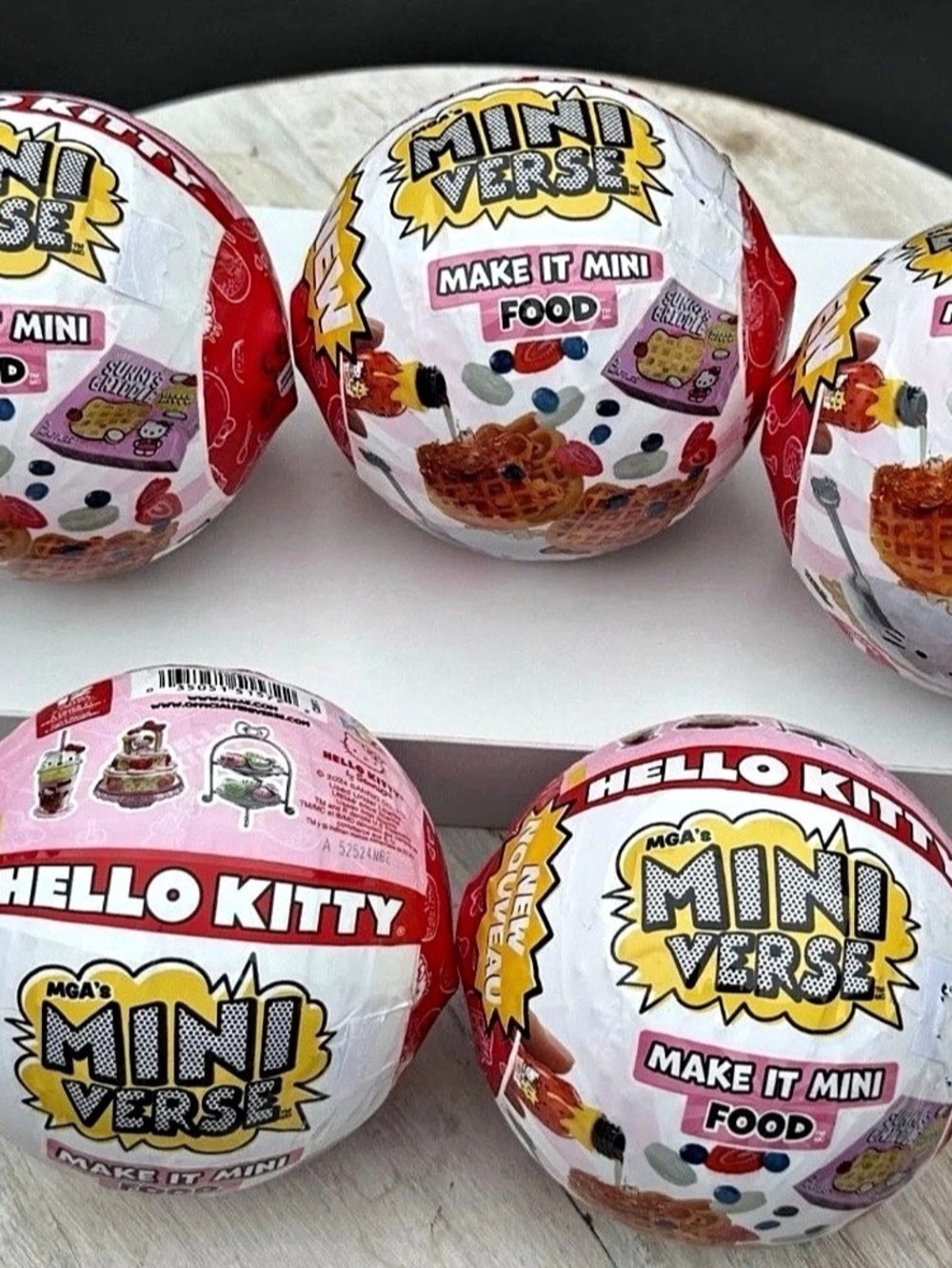 MGA Hello Kitty Mini Verse Make It Mini Food Mini Food Collectible Set of 5